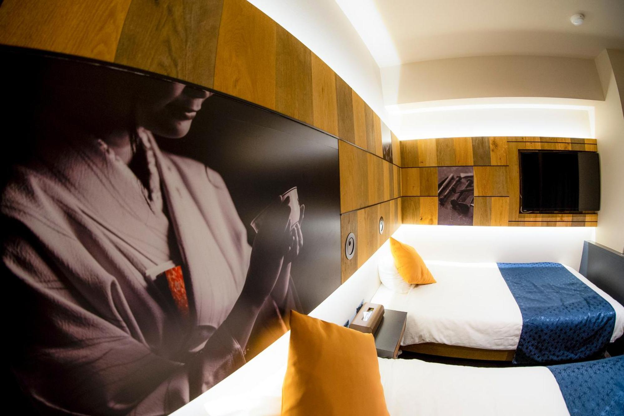 Hotel S-Presso Namba Осака Стая снимка